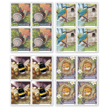 Série de blocs de quatre «Abris d’animaux» Série de blocs de quatre (16 timbres, valeur d'affranchissement CHF 24.40), autocollant, non oblitéré