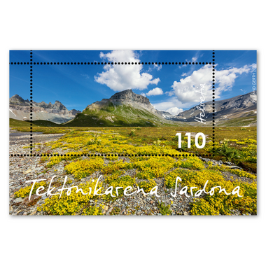 Stamp CHF 1.10 «Tectonic Arena Sardona – Typical Swiss countryside», Miniature Sheet Miniature sheet «Tectonic Arena Sardona – Typical Swiss countryside», gummed, mint